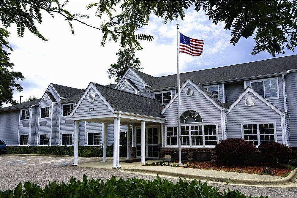 Microtel Inn & Suites By Wyndham Southern Pines Pinehurst Экстерьер фото